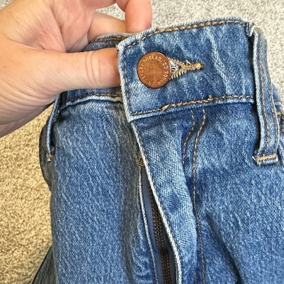 Universal Thread Blue Straight Leg Jeans with Embroidery - Picture 5 of 8